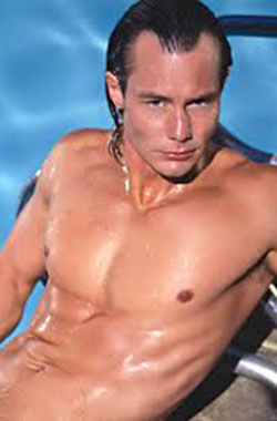 Aaron Wells