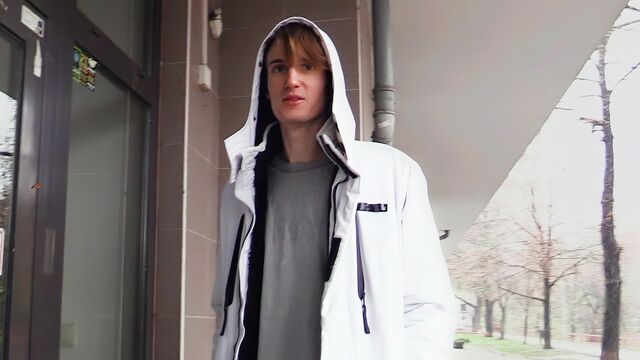 Bigstr - Rainy day fuck with a really pretty twink boy